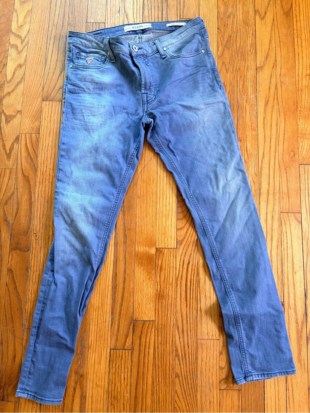 Guess Men’s Skinny Jeans in Washed Blue